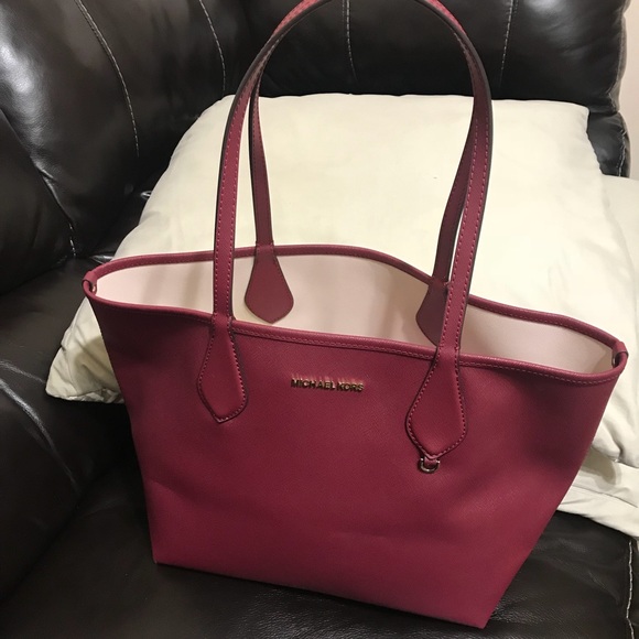 Sold - Picture 2 of 7